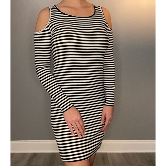 GIANNI BINI Stripe Cold Shoulder Dress Size S - Picture 1 of 9